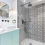 L'abeille - Boutique 4*