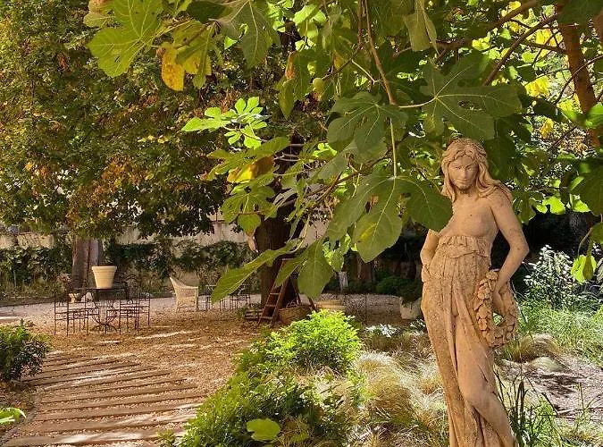 L'abeille - Boutique 4*