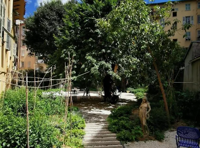 L'abeille - Boutique 4* Nice
