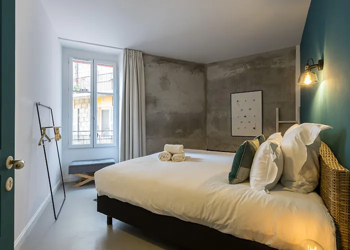 L'abeille - Boutique 4* Nice