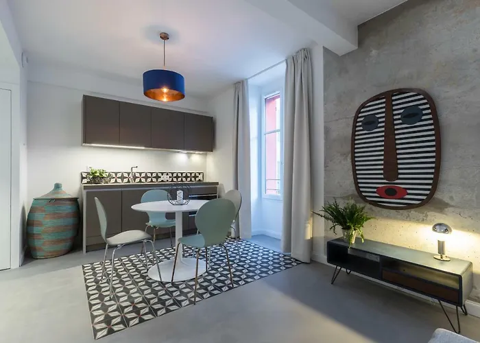 L'abeille - Boutique 4*