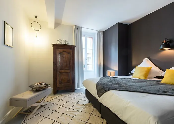 Hotel L'abeille - Boutique Nice