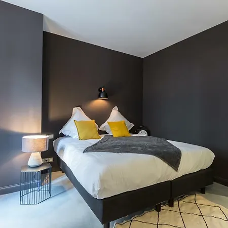 L'abeille - Boutique 4*